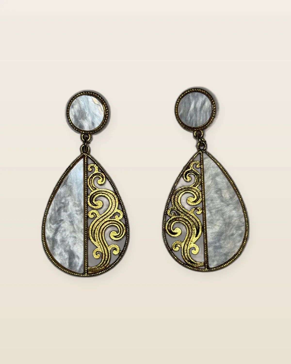 Saaya Earrings, gold