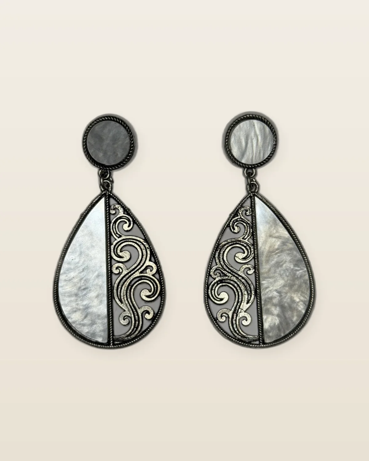 Saaya Earrings, silver